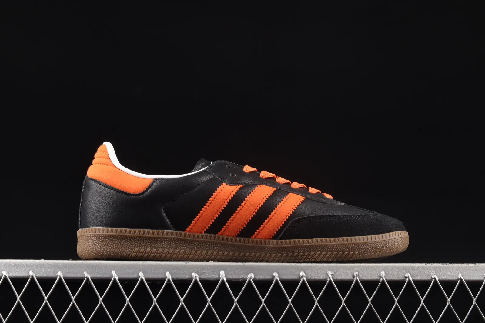 Adidas Originals Samba Vegan Orange Core Black Metallic Gold FW2428