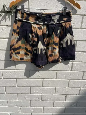 BATIK SHORTS - Prints