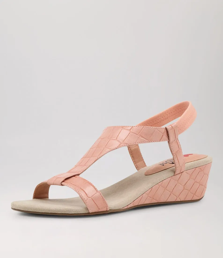 I LOVE BILLY Bunro Blush Croc Sandals