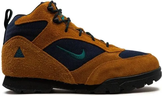 Nike ACG Torre Mid sneakers Brown