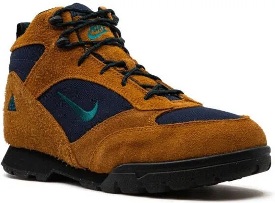 Nike ACG Torre Mid sneakers Brown