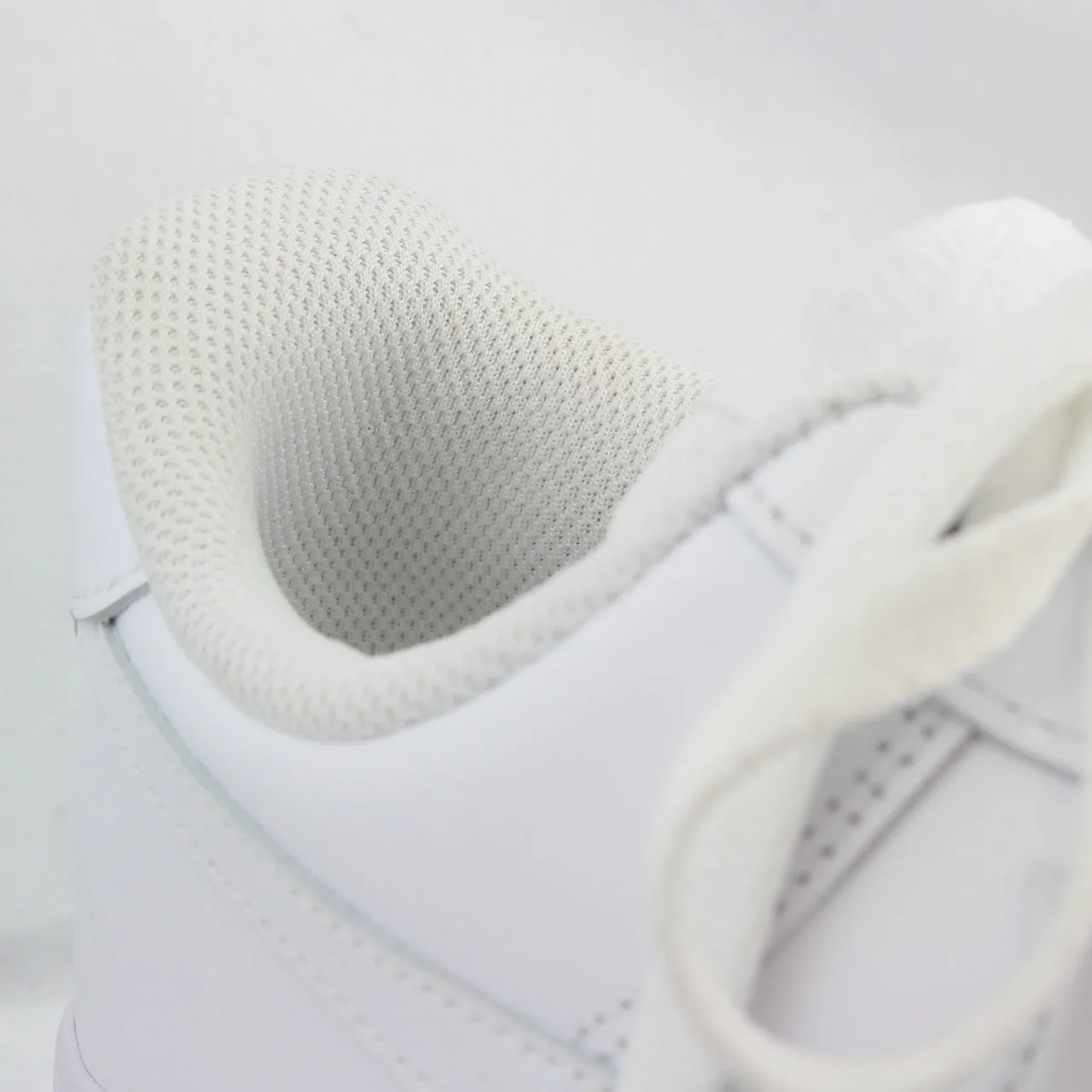 Nike Air Force 1 07 White Trainers