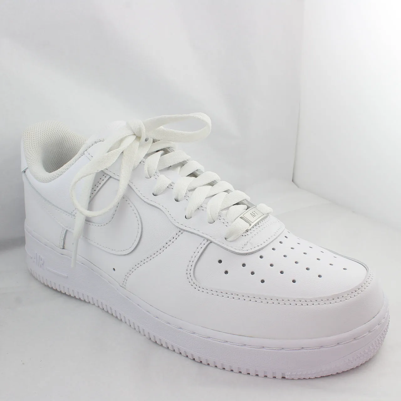 Nike Air Force 1 07 White Trainers