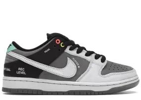 Nike SB Dunk Low VX1000