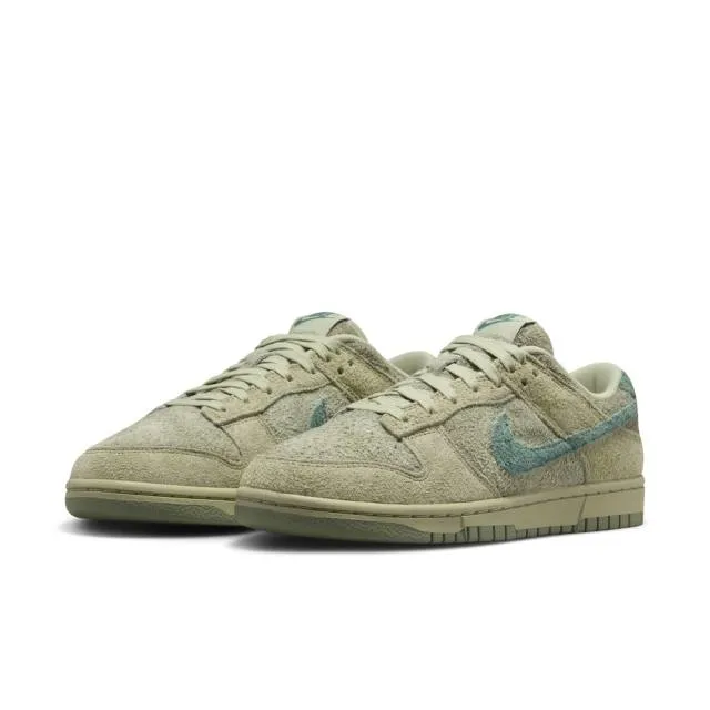 Nike Women's Dunk Low (Olive Aura/ Green/ Bicoastal/ Oil...