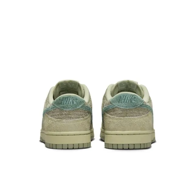 Nike Women's Dunk Low (Olive Aura/ Green/ Bicoastal/ Oil...